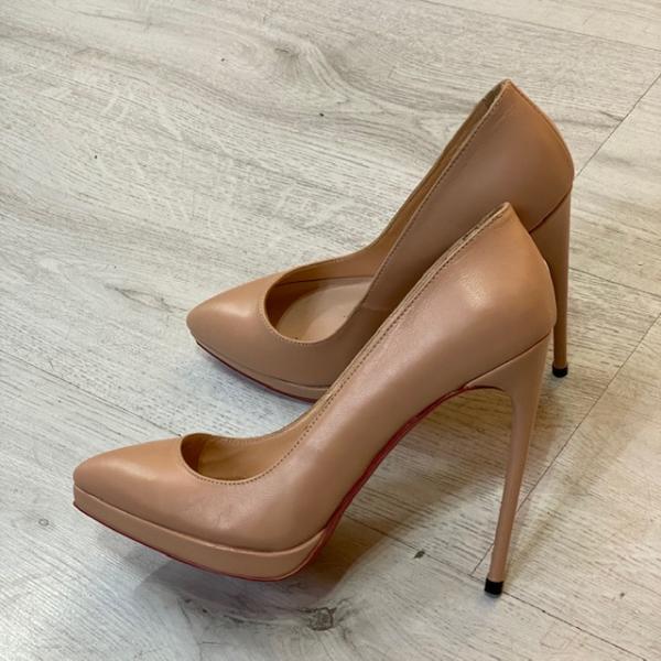 CL-Siyah-Suet-stiletto-resim-1999.jpg