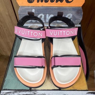 LV Pembe Sandalet