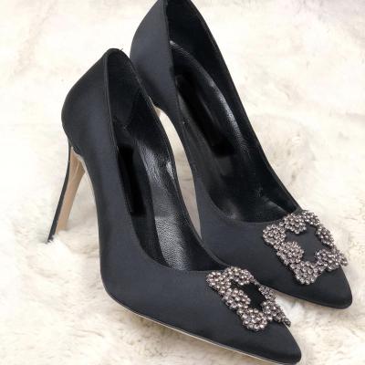 MNL Siyah Saten Stiletto