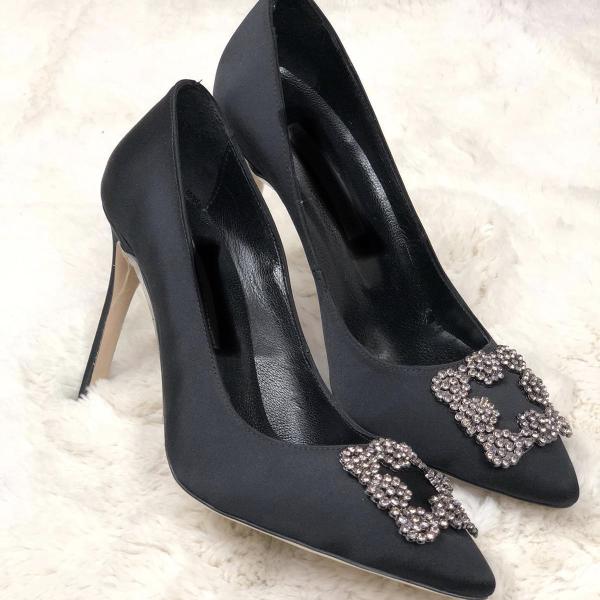MNL-Siyah-Saten-Stiletto-resim-2012.jpg
