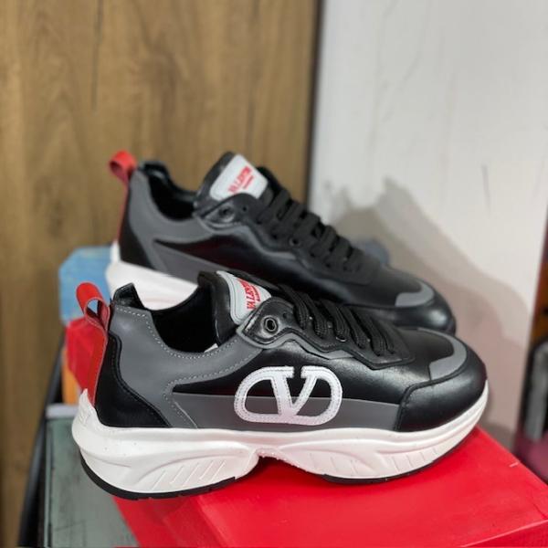 VLTN-Siyah-Erkek-Spor-Ayakkabisi-resim4-2583.jpg