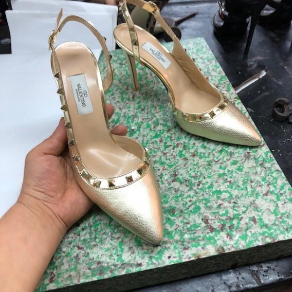 Vltn-Gold-Mat-deri-Yani-Acik-resim3-1679.jpg