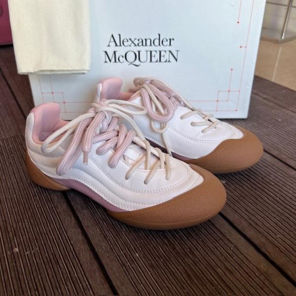 amq-beyaz-pembe-sneaker--resim2-3594.jpg