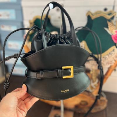 BALMA ASKILI SİYAH ÇANTA 