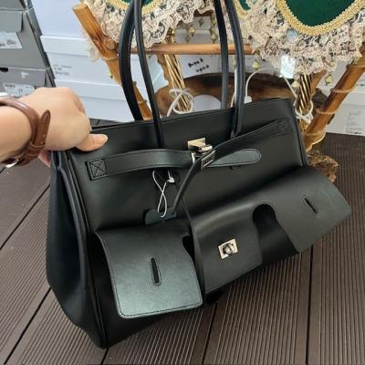 BLNCG BÜYÜK BOY SİYAH GÜMÜŞ ÇANTA 