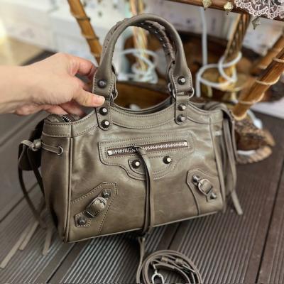 BLNCG VİZON ORTA BOY ÇANTA-2