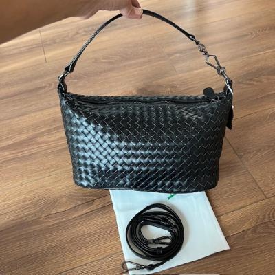 BTTVNT ASKILI SİYAH DERİ ÇANTA