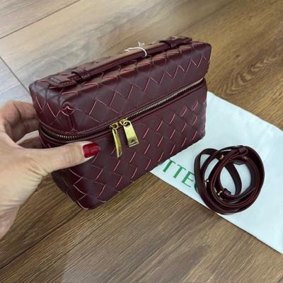 BTTVNT BORDO KUTU ÇANTA 