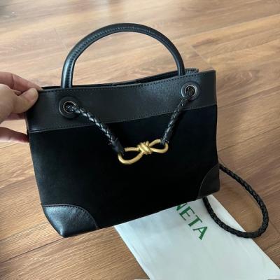 BTTVNT DERİ ASKILI SİYAH ÇANTA 