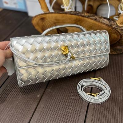 BTTVNT GÜMÜŞ CLUTCH-1