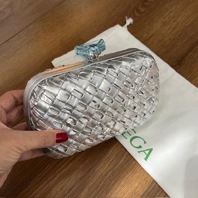 BTTVNT GÜMÜŞ CLUTCH