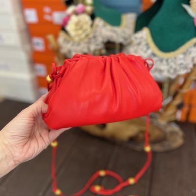BTTVNT KIRMIZI POUCH ÇANTA 