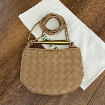 BTTVNT KÜÇÜK BOY NUDE ÇANTA 