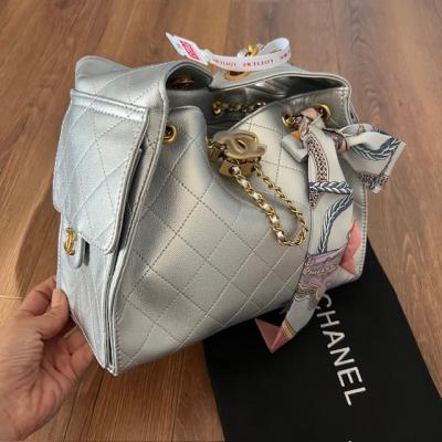 CHNL ASKILI GÜMÜŞ ÇANTA 