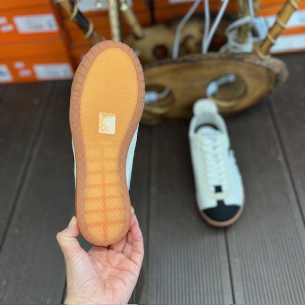 chnl-beyaz-siyah-sneaker-resim5-7931.jpg