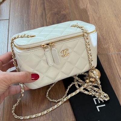 CHNL EKRU ORTA BOY KUTU ÇANTA 