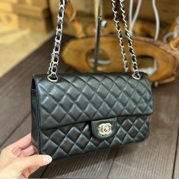 chnl-siyah-gumus-canta-3-resim-8205.jpg
