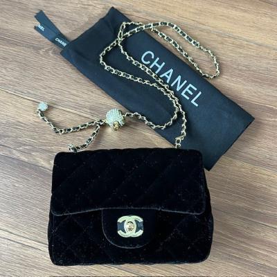 CHNL SİYAH KÜÇÜK KADİFE ÇANTA 