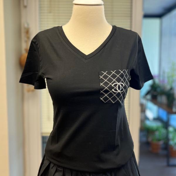 chnl-siyah-tshirt-4-resim2-7147.jpg