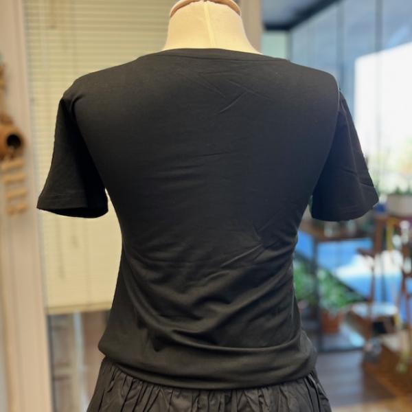 chnl-siyah-tshirt-4-resim3-7147.jpg