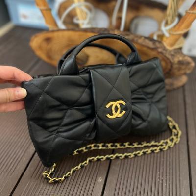 CHNL ZİNCİR ASKILI SİYAH ÇANTA 