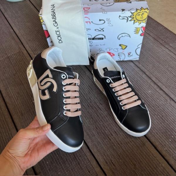 dg-siyah-logolu-sneaker--resim-3645.jpg