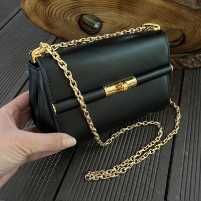 DG SİYAH ZİNCİR ASKILI ÇANTA 