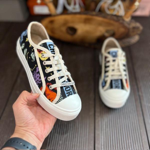 dior-desenli-sneaker-2-resim-7927.jpg