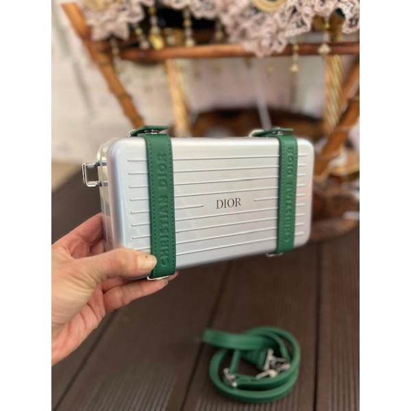 dior-gumus-yesil-rimowa-resim-6350.jpg