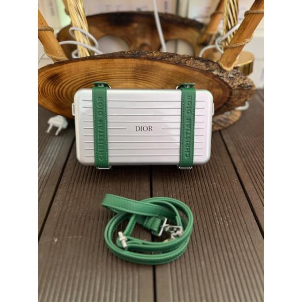 dior-gumus-yesil-rimowa-resim2-6350.jpg