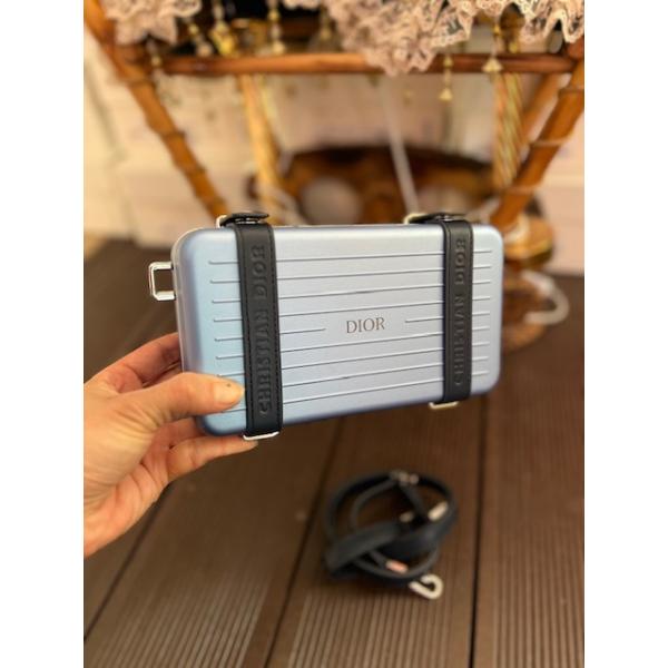 dior-mavi-rimowa-resim-6347.jpg