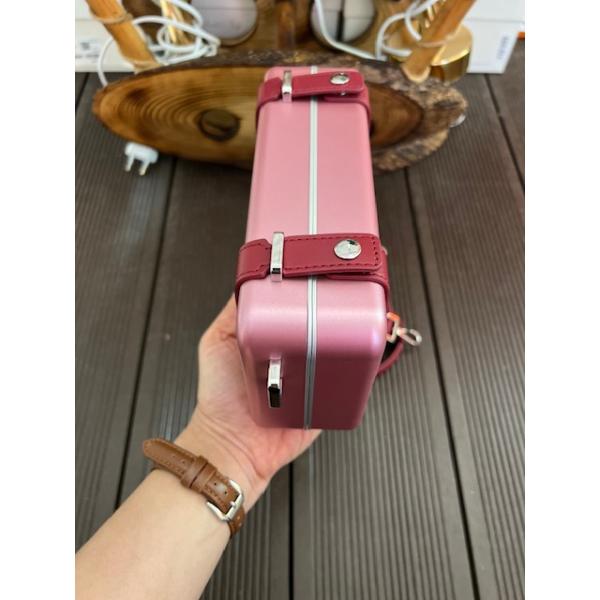 dior-pembe-rimowa-resim3-6346.jpg