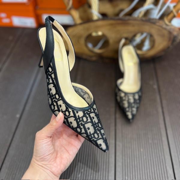 dior-topuklu-siyah-ayakkabi--resim-7346.jpg