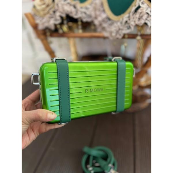 dior-yesil-rimowa-resim4-6345.jpg