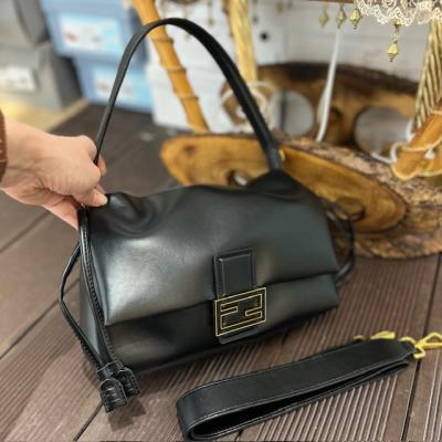 FND SİYAH BÜZGÜLÜ ORTA BOY ÇANTA 