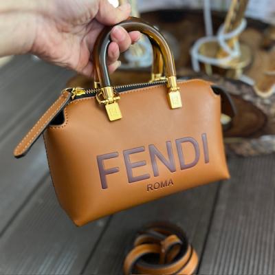 FND TABA DERİ ASKILI ÇANTA 