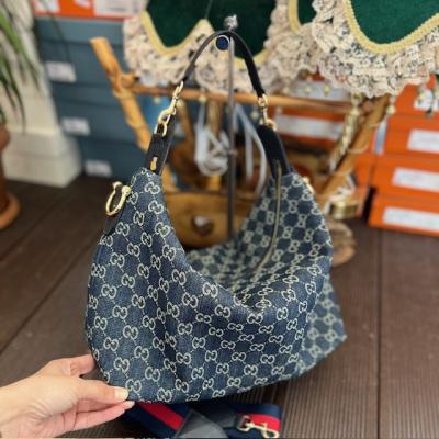 GCC MONOGRAM LACİVERT ÇANTA 