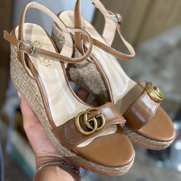 gucci-taba-sandalet-resim-2469.jpg
