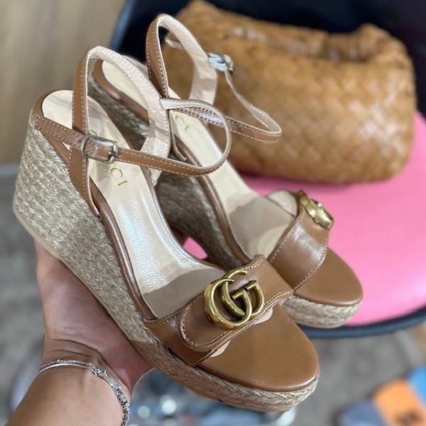 gucci-taba-sandalet-resim2-2469.jpg