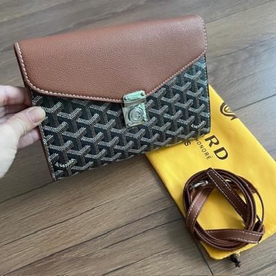 GYRD DERİ ASKILI TABA ÇANTA 