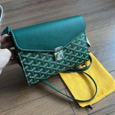 GYRD DERİ ASKILI YEŞİL ÇANTA 