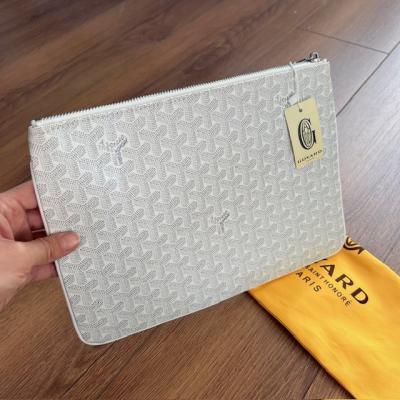 GYRD ORTA BOY İNCE BEYAZ ÇANTA 