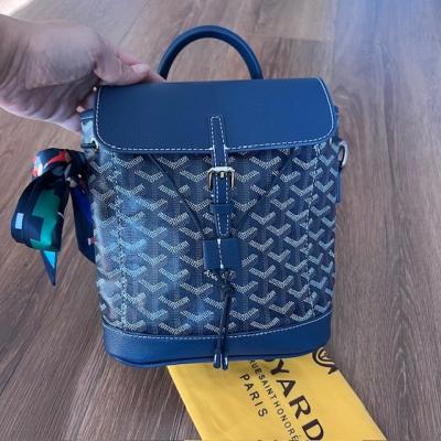 GYRD ORTA BOY LACİVERT SIRT ÇANTASI