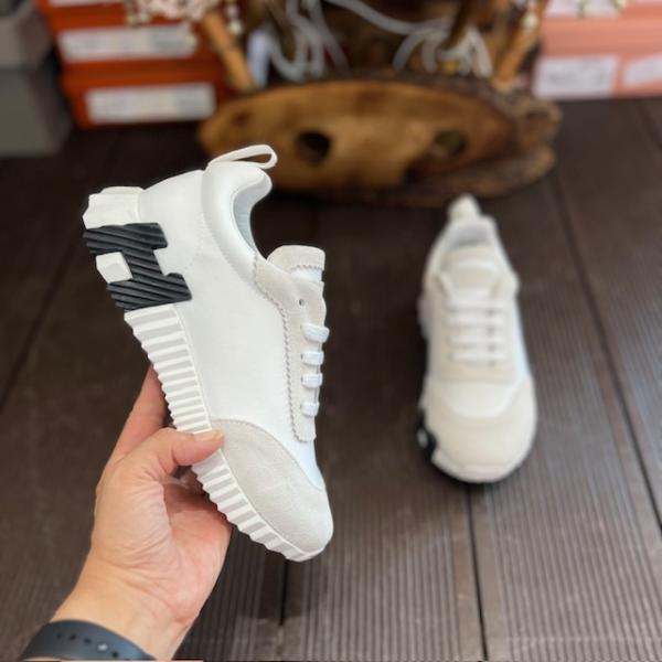 hrms-beyaz-sneaker-5-resim2-7862.jpg