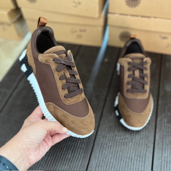 hrms-kahve-sneaker-resim-8215.jpg