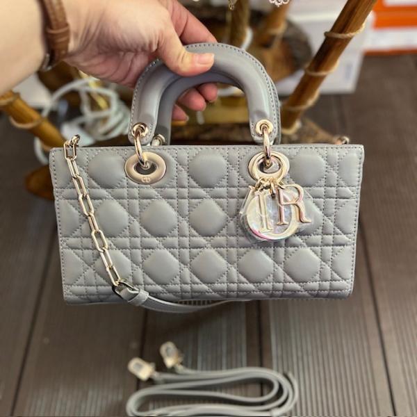 lady-dior-gri-orta-boy-canta--resim2-6183.jpg
