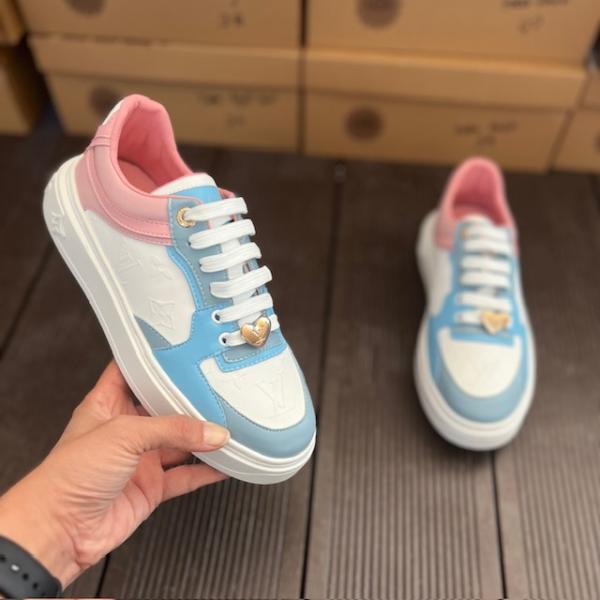 lv-beyaz-sneaker-2-resim-8157.jpg