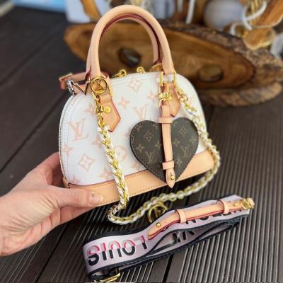 LV EKRU MONOGRAM KÜÇÜK BOY ÇANTA 