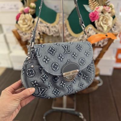 LV GRİ MONOGRAM ÇANTA 