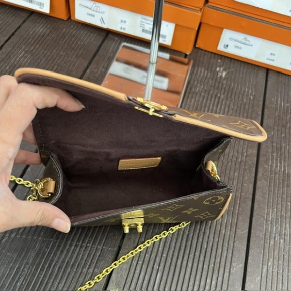 lv-kucuk-boy-monogram-canta-2-resim5-7670.jpg